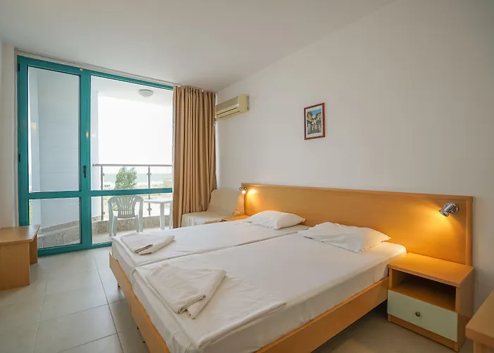 Delfin Готель 3*